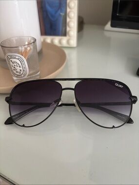 Quay Australia Black Aviator Sunglasses with Gradient Lenses